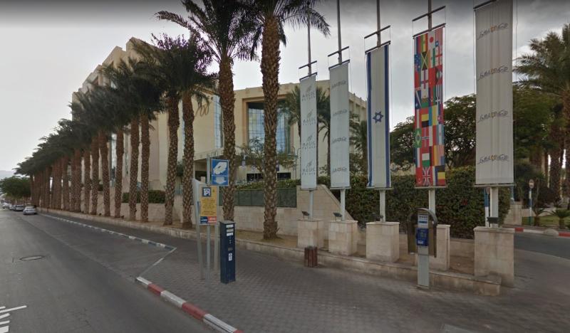 במהלך תקיפת המצילים במג'יק פאלאס התהפך תינוק בעגלה והובהל לטיפול בבית החולים עם חבלת ראש