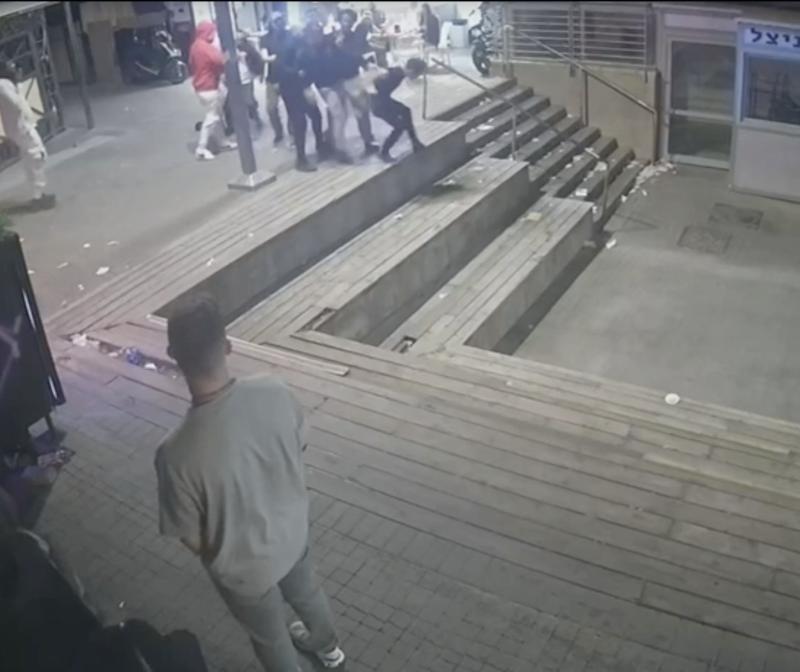 צפו: אירוע אלימות במרכז התיירות באילת הסתיים במעצר