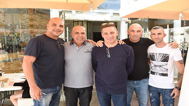 נשיקות