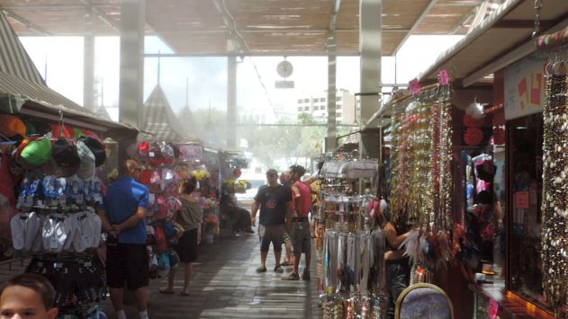 השוק החדש בטיילת: שבעה רוכלים סולקו