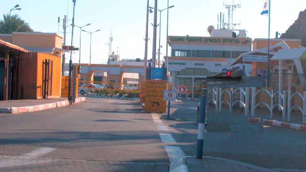 מחדל חמור במסוף טאבה: נכנס לישראל בדרכון של אחיו