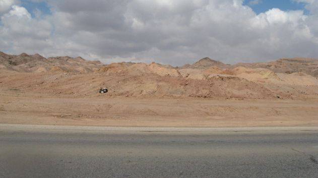 המדינה: העירייה דורשת מאתנו לשלם על הכביש פעמיים 