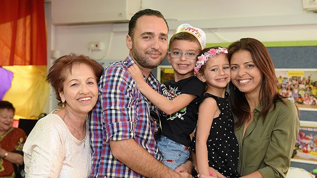 בייבי, מי כוכב של אמא?
