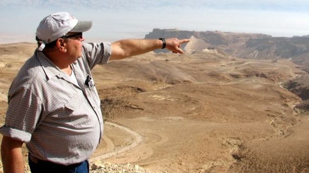 פורץ השבילים מצא את מותו מול נופי מפרץ אילת