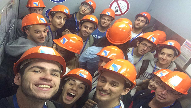 משלחת תלמידים למאיץ החלקיקים ב- CERN