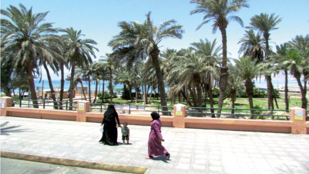 שכנותיה של אילת במשבר: ירידה חדה בתיירות בעקבה