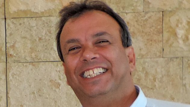 האם מנכ''ל העירייה אילץ נכה  צה''ל לטפס ולרדת במדרגות?