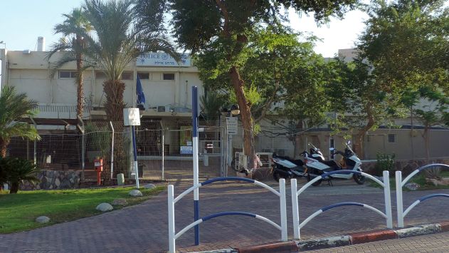 קשיש הותקף באגרופים לראשו