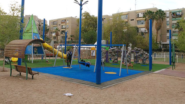 ונדליזם בגן השעשועים