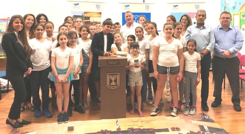 מתחברים לכנסת