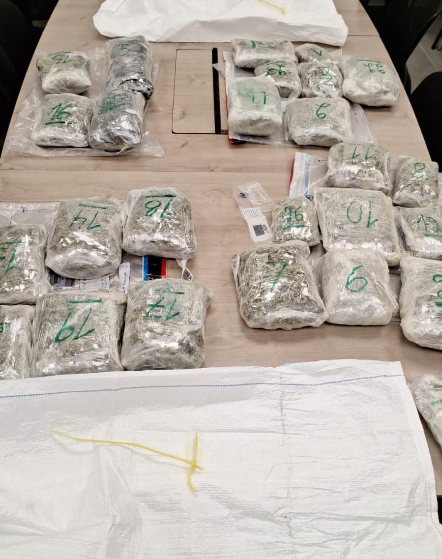נתפסו 10 ק׳׳ג של סמים במעבר הגבול רבין