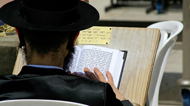 ''המאיר לבריות'' נגד הרב רונן שאולוב