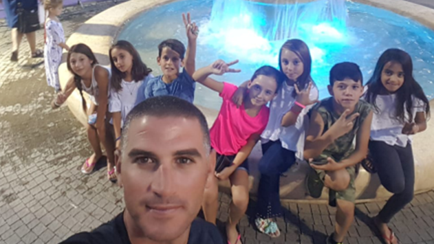 למרכז יצאנו