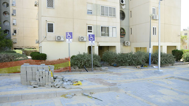 דיירי צאלים: ''שיפוץ  השכונה - בכייה לדורות'' 