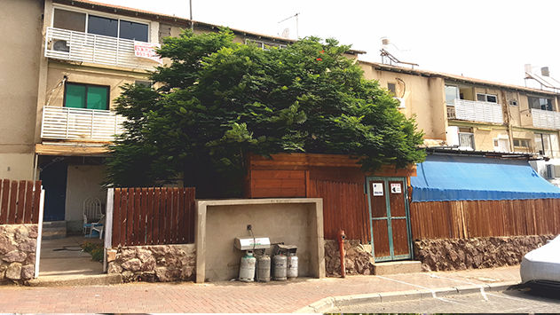 תושבי בניין 434: ''העירייה מחייבת אותנו על פיצוצי צנרת פעמיים בחודש''