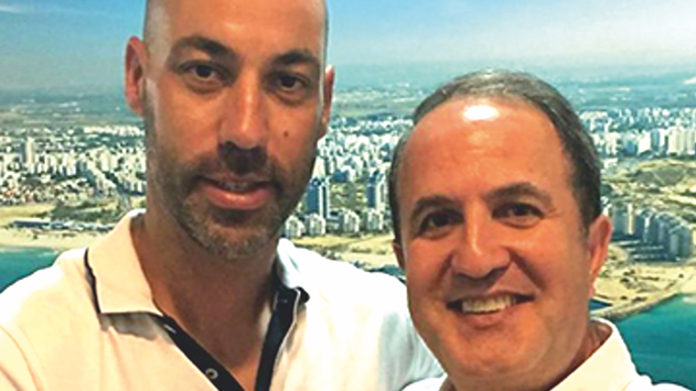 טפירו מאיים לתבוע את חובו באילת