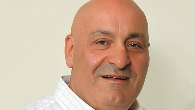 יוסי אברהמי בדרך לפרויקט נדל''ן חדש באילת