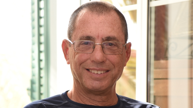 אף פעם לא מאוחר להיות מאושר