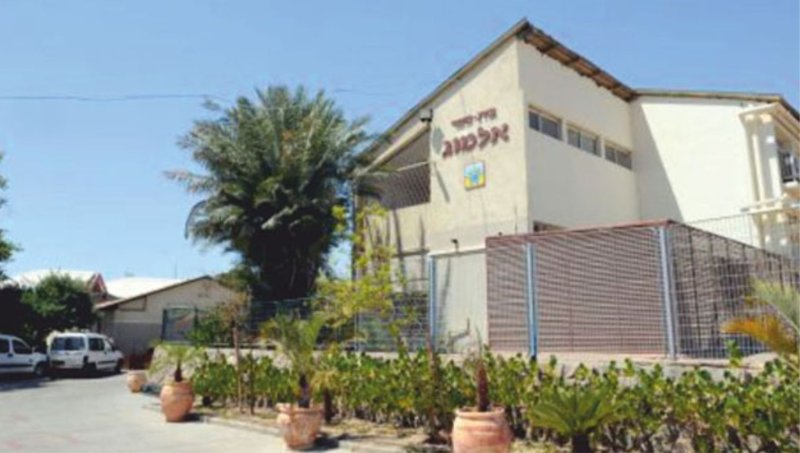 יו''ר וועד הכתה של הילד המכה מאשימה:  ''הנהלת בית הספר מפקירה את המורה''