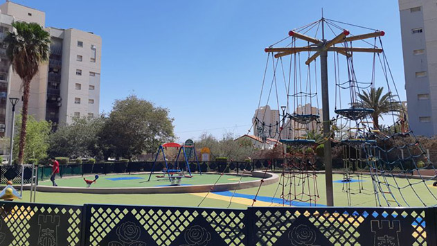 חובת הצללה של כל גני השעשועים