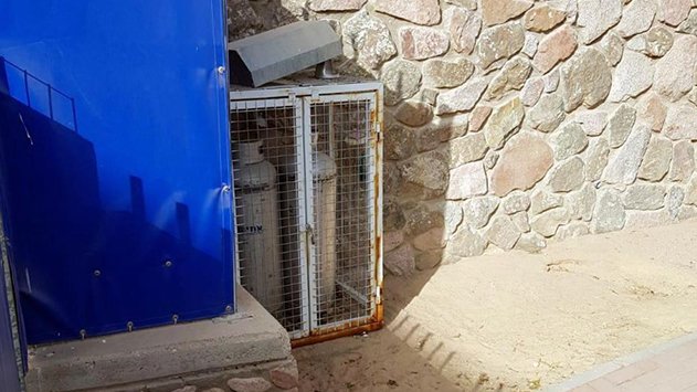 הורים מודאגים: בלוני גז מוצבים סמוך לגן ילדים 