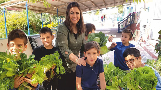 בית ספר ממד חב''ד - בית ספר שהוא בית