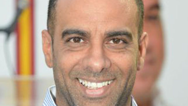 המכרז על חוף נפטון בעין הסערה