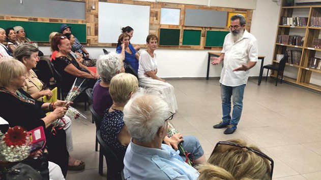 הצלצול הוא בשבילם כיתת אזרחים ותיקים שישית