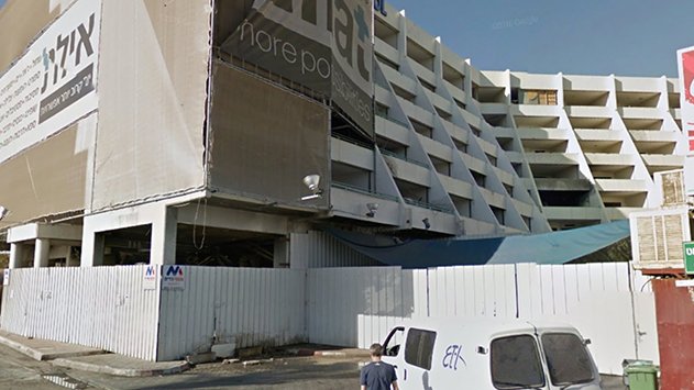בדורטל סול מנסים לשלוף את המעליות שהתרסקו