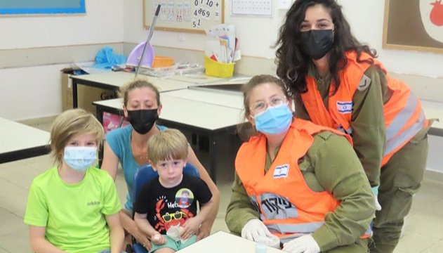 שלושה ימים אחרי שהחלו הופסקו הבדיקות הסרולוגיות 