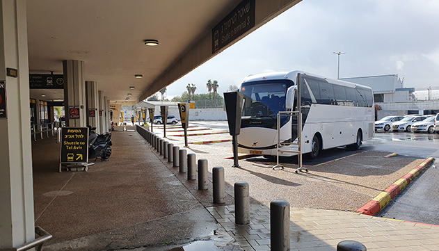 האוטובוס הלבן  מנתב''ג למרכז  תל אביב חוזר