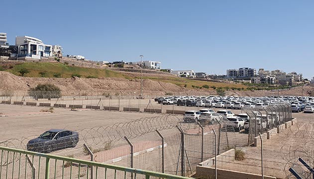 חנ''י נאבקת בהודעת ההפקעה של העירייה לשטחי אחסון  המכוניות בנמל אילת