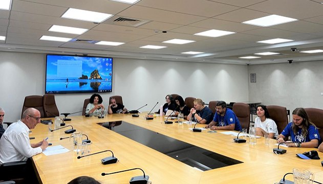 שומרי המפרץ שומרים מקרוב