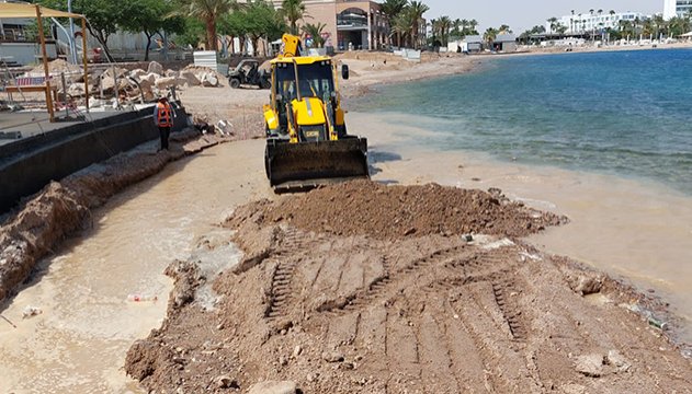 שוב, פגיעה בים במהלך עבודות שידרוג החופים