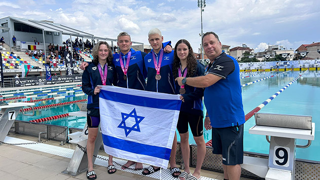  לב שטיינברג מציג:  שלוש מארבע המדליות של נבחרת  השחייה הישראלית בקדט''ים 