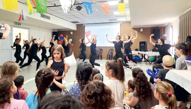 במתנ''ס אילת מחבקים את נשות אנשי  המילואים, קבע  וכוחות הביטחון