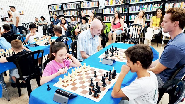 התלמיד, העולה החדש ועובד משב הם אלופי השחמט החדשים של אילת