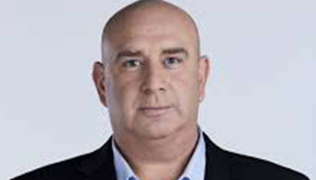 אסטרולוגיה - ניר דבורי, עיתונאי וראש הדסק לענייני צבא בערוץ 12