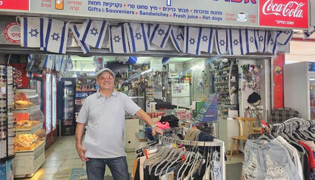 תחנה אחרונה: שמעון זוהר מפנה את המזנון שהפך לסמל של אילת