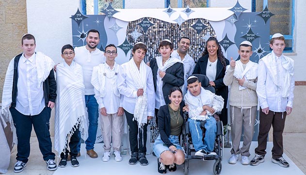 תלמידי בית ספר אורים עם צרכים מיוחדים חגגו יחד בר מצווה באהבה