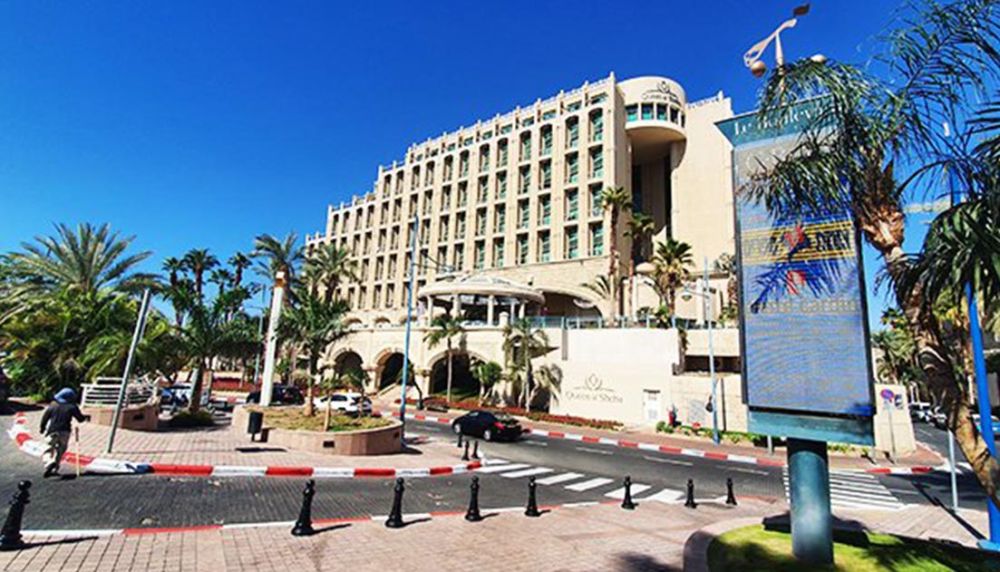 השופט דחה תביעה נגד מלונות אסטרל:  ההזמנה הייתה לזוג בלבד, לא למשפחה
