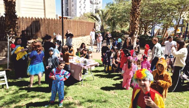 פורים באילת: אפשר גם אחרת