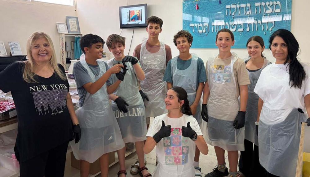 במקום רק מסיבה - בני ובנות מצווה בוחרים להיכנס לגיל הבגרות בנתינה