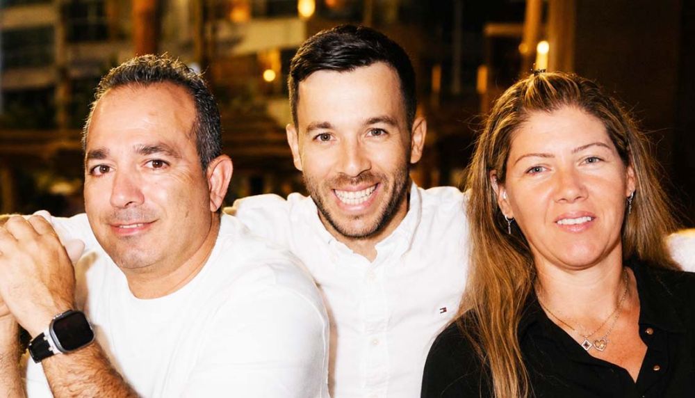 אחרי אישור ההסכם עם בני הזוג ואטורי:  בני אילת יוצאת לדרך חדשה