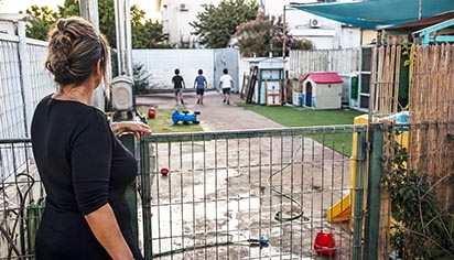 3 ילדים מטילים אימה על גננת באילת:  ''המשטרה לא עושה אפילו את המינימום''
