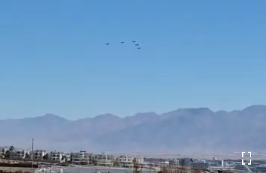 צפו במטס חיל האוויר חולף מעל שמי אילת