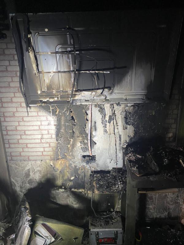 שריפה ברחוב כיכר רפידים באילת: אדם נפגע ופונה לבית החולים