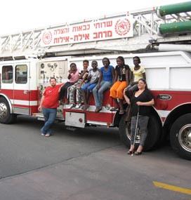 "אתה רואה פה מסכנה?"