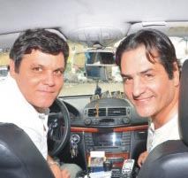 מוניות פארק אבניו -  מבלים, שותים ולא נוהגים