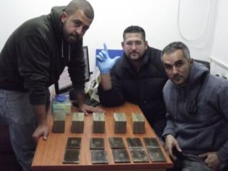 סמים נמצאו במונית